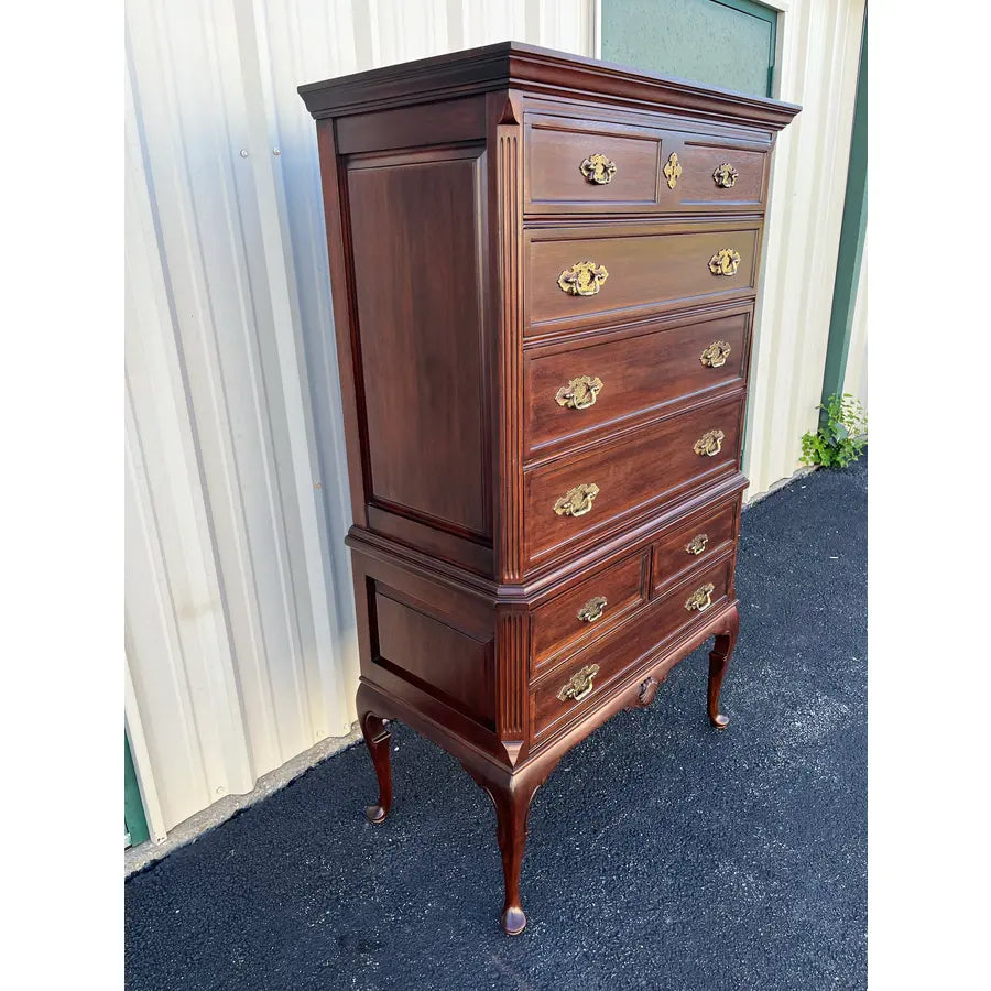 1980s Davis Cabinet Co Queen Anne Cherry Flat Top Highboy Chest of Drawers