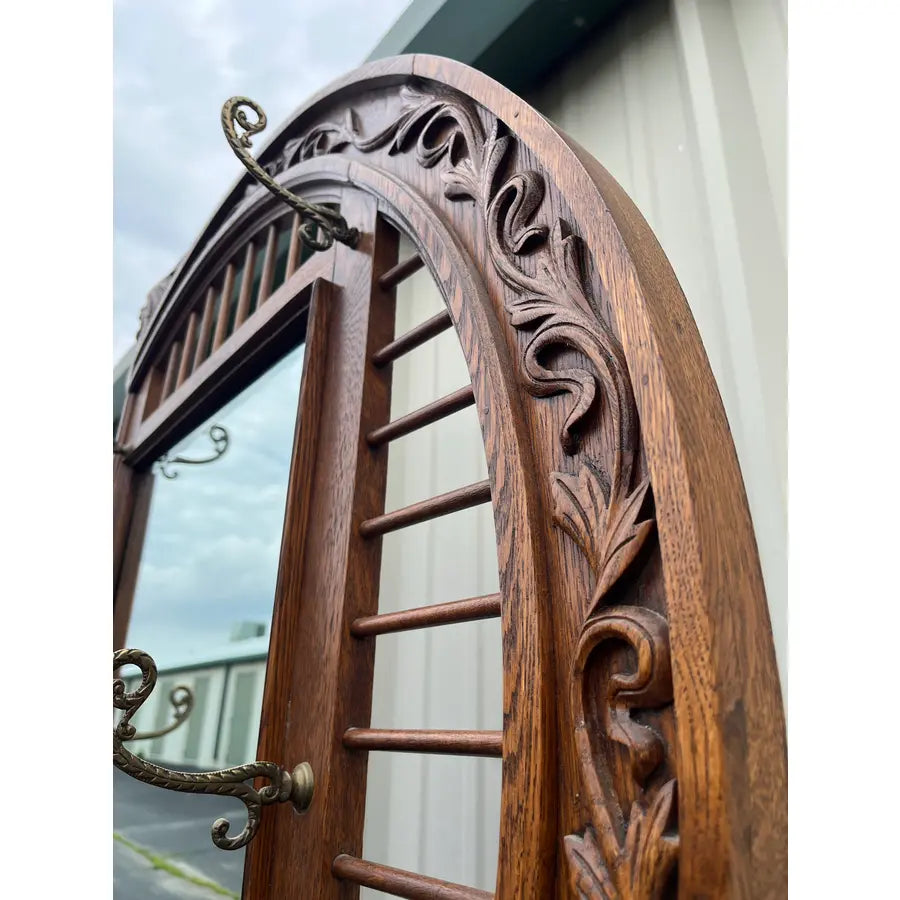 Antique Edwardian American Tiger Oak Mirrored Hall Tree Seat With Carved Motifs