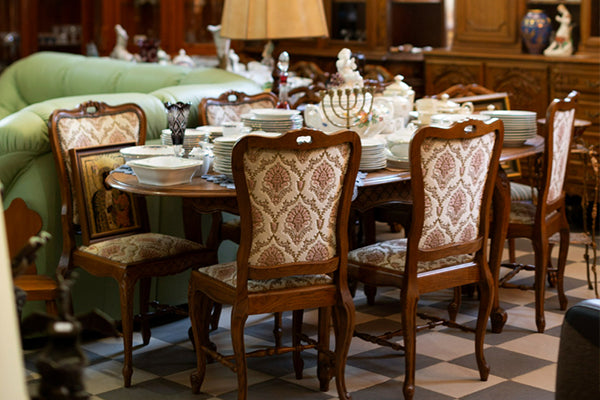 Kitchen & Dining