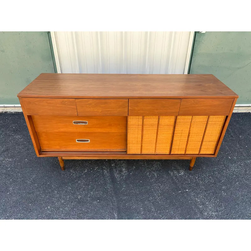 1960s Hooker Mainline 10-Drawer Walnut Long Dresser With Reversible Sliding Doors