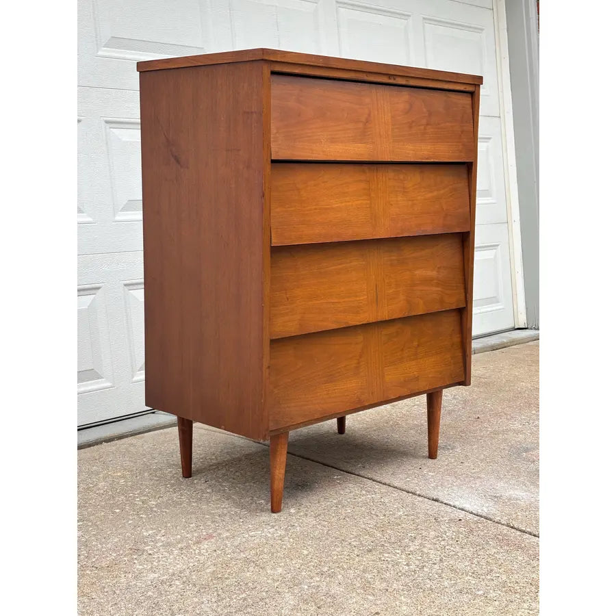1960s Ward Furniture Mid-Century Modern 4-Drawer Chest of Drawers