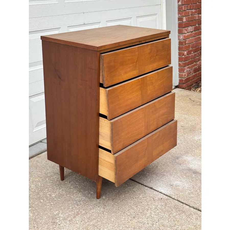 1960s Ward Furniture Mid-Century Modern 4-Drawer Chest of Drawers