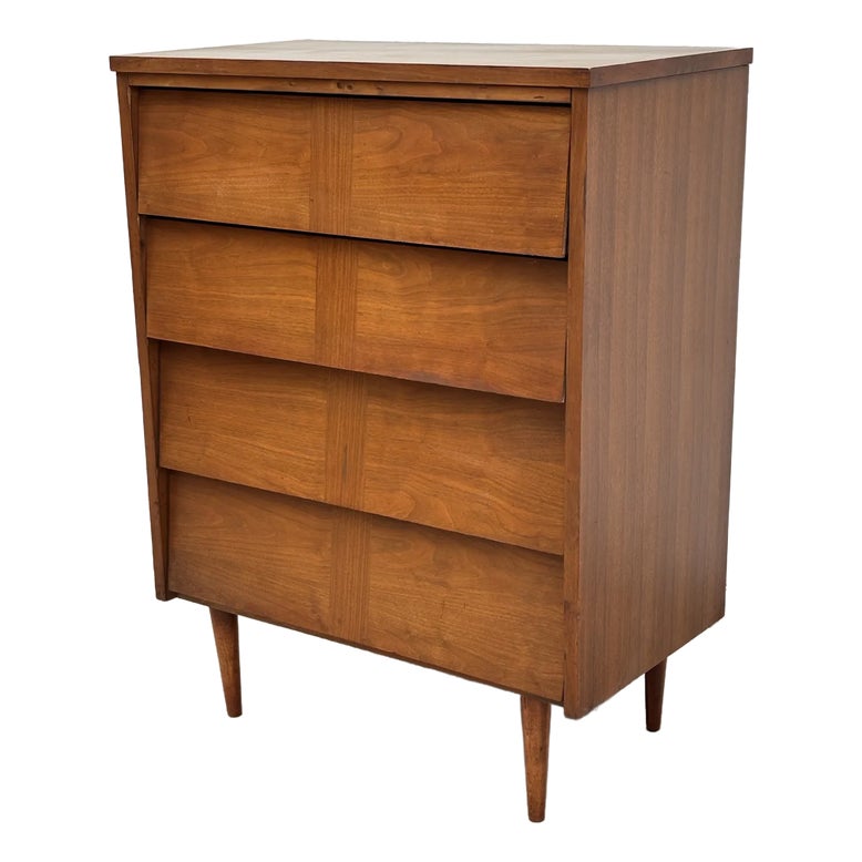 1960s Ward Furniture Mid-Century Modern 4-Drawer Chest of Drawers
