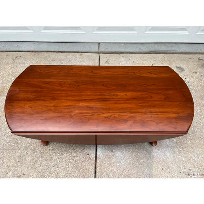 1970s Henkel Harris Queen Anne Cherry Drop Leaf Oval Coffee Table