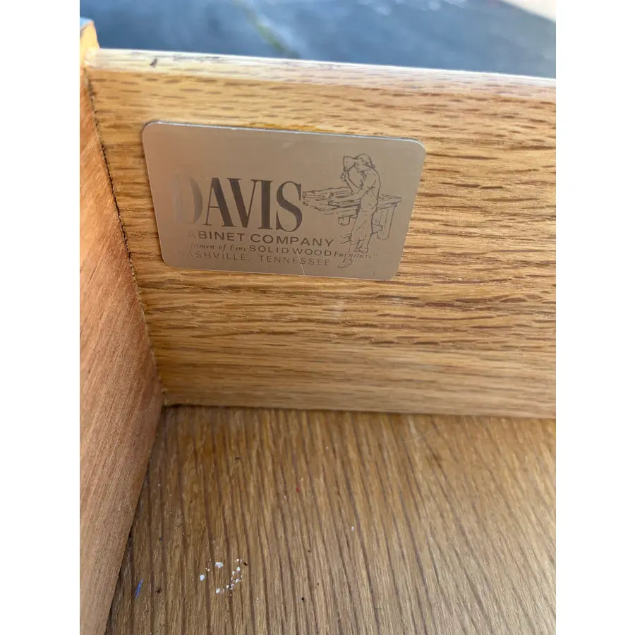 1980s Davis Cabinet Co Queen Anne Cherry Flat Top Highboy Chest of Drawers