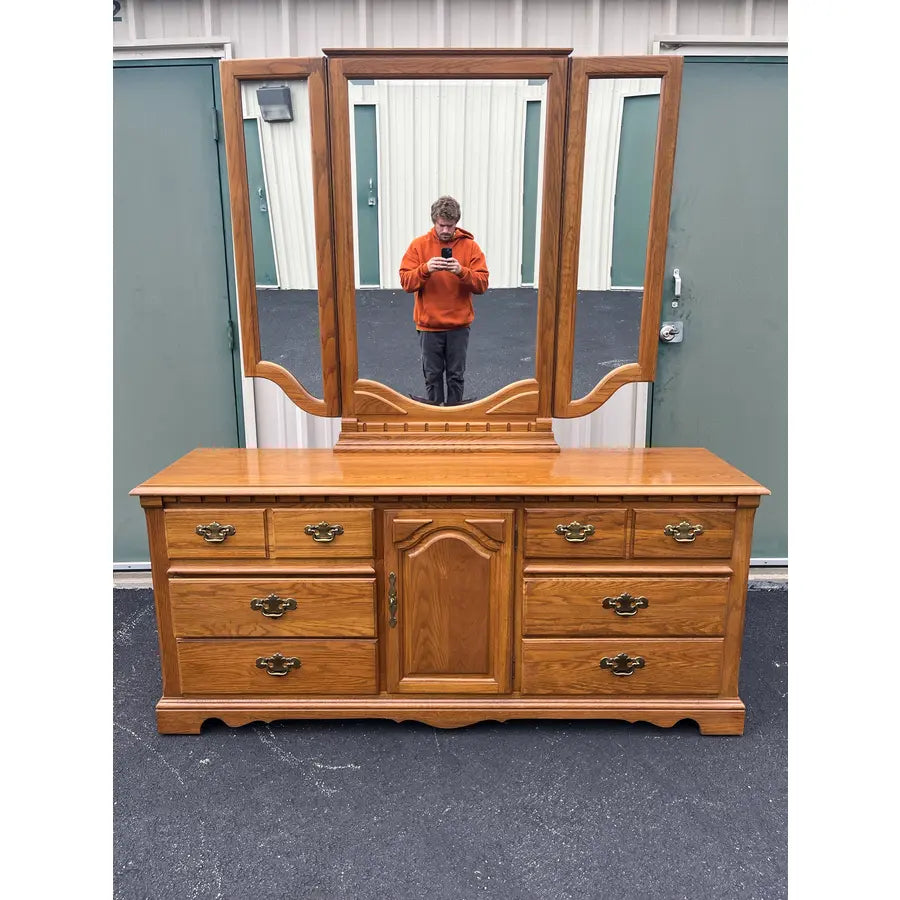 1980s Thomasville Oak 9 Drawer Long Dresser and Tri-Fold Mirror