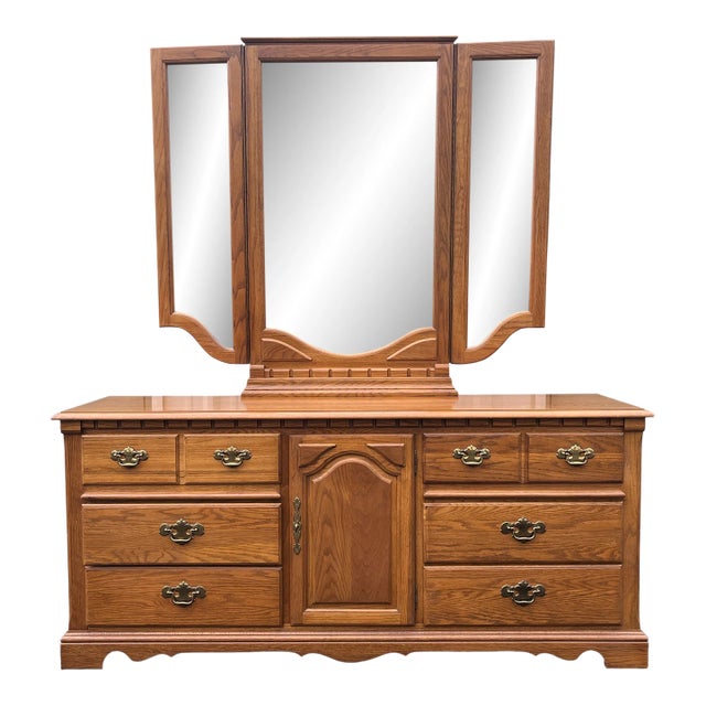 1980s Thomasville Oak 9 Drawer Long Dresser and Tri-Fold Mirror