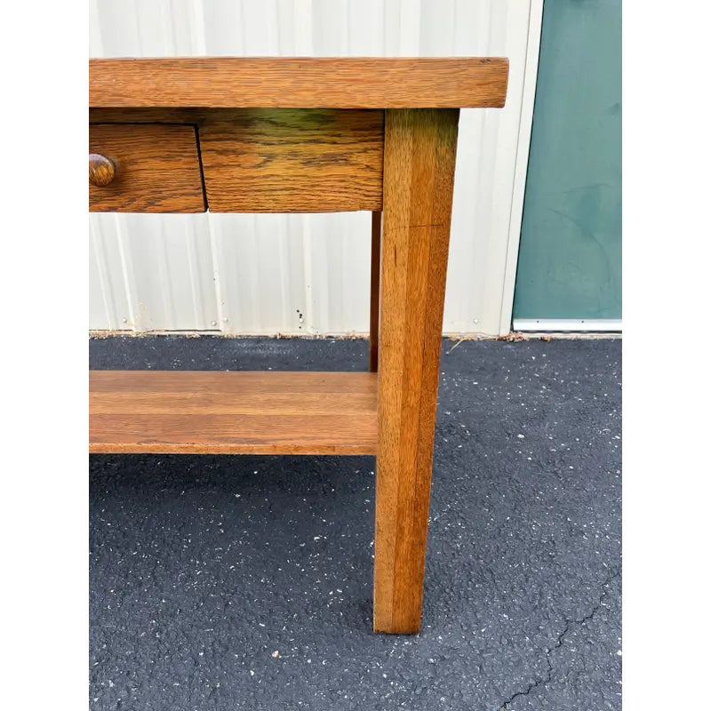 Early 1900s Arts & Crafts Oak Desk