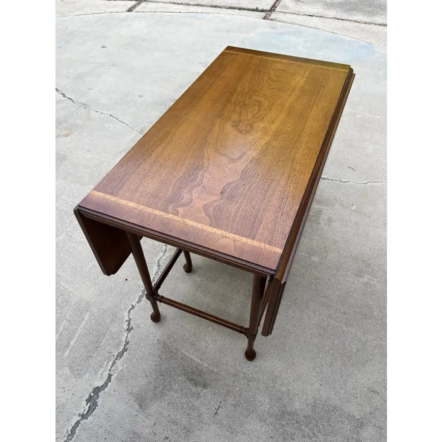 Henredon Mid Century Modern Inlaid Walnut Gateleg Table
