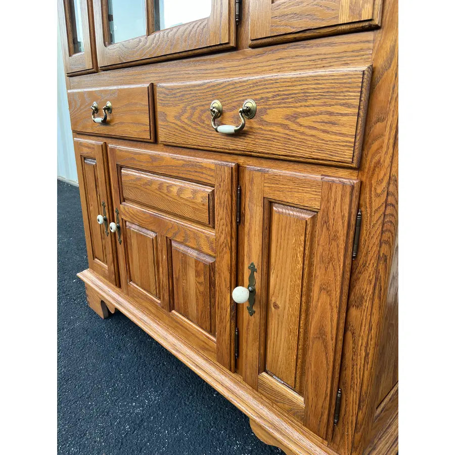 Keller Illuminated Oak China Display Hutch Cabinet