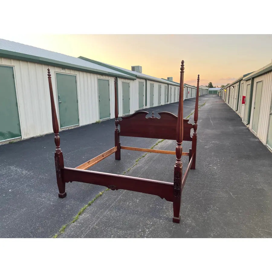 Kincaid Furniture Limited Edition General William Lenoir King Poster Bed Frame