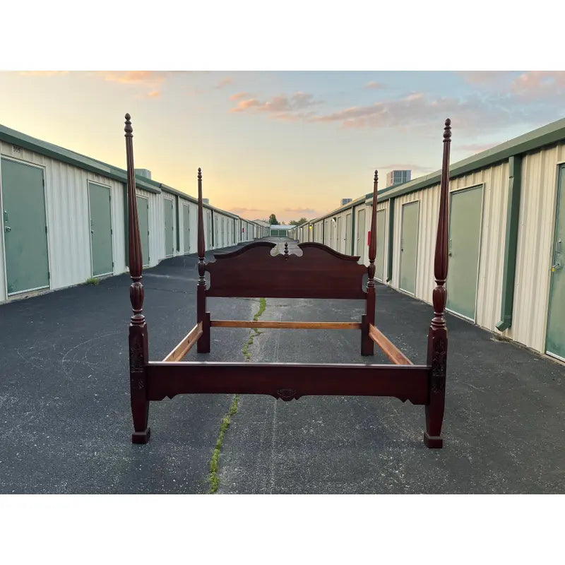 Kincaid Furniture Limited Edition General William Lenoir King Poster Bed Frame