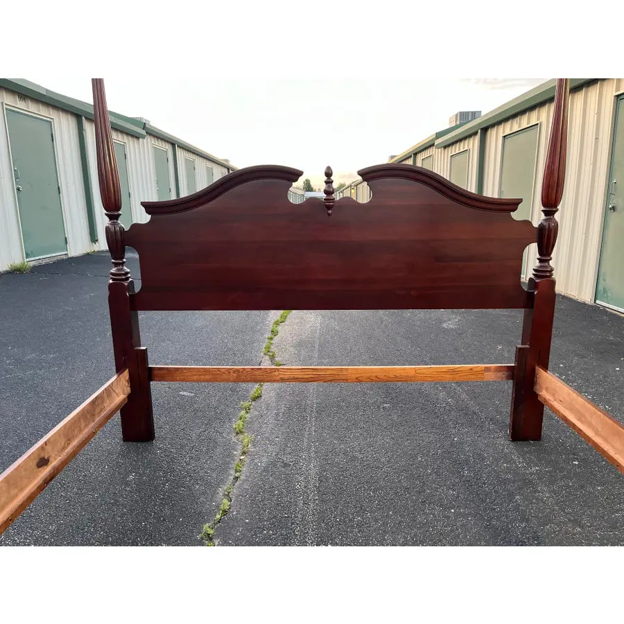 Kincaid Furniture Limited Edition General William Lenoir King Poster Bed Frame