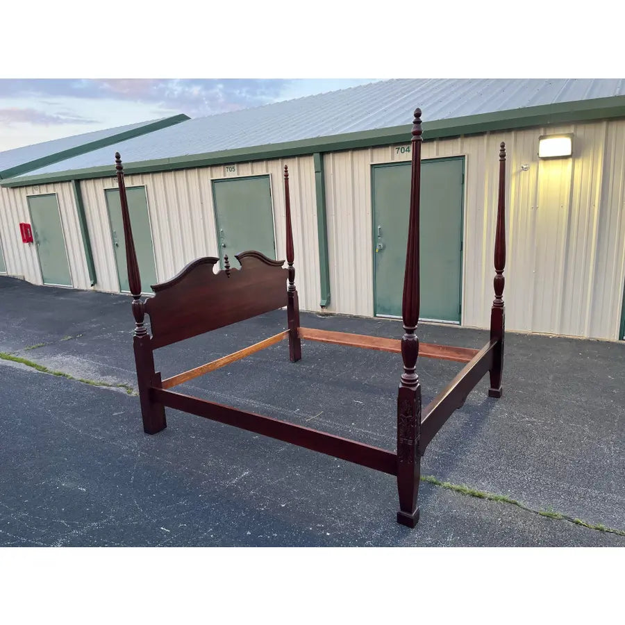 Kincaid Furniture Limited Edition General William Lenoir King Poster Bed Frame