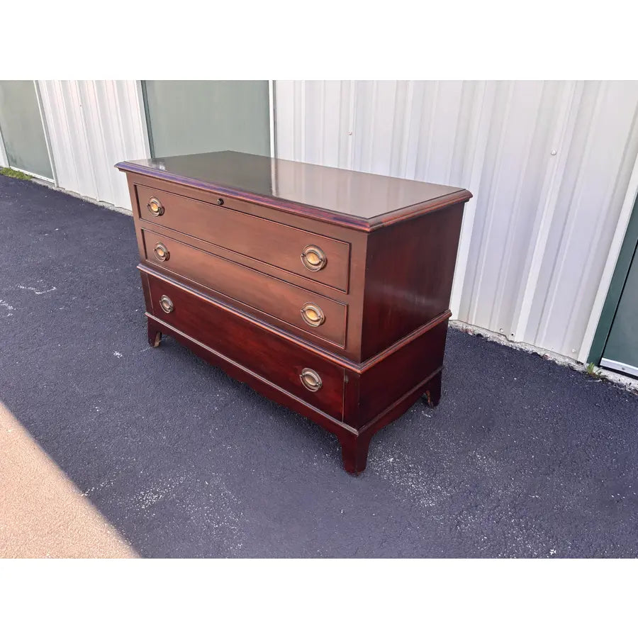 Lane Single Drawer Mahogany Cedar Lined Blanket Chest