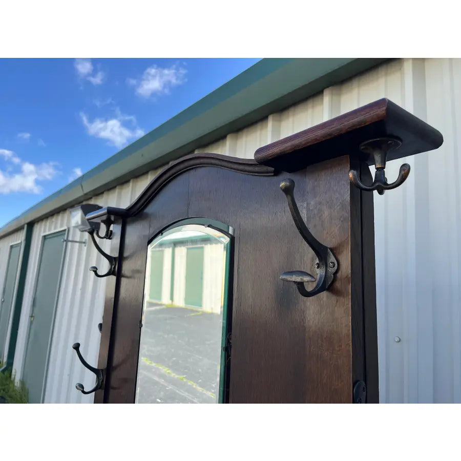 Mid 1800s Early American Tavern Style Oak Hall Tree or Hall Seat