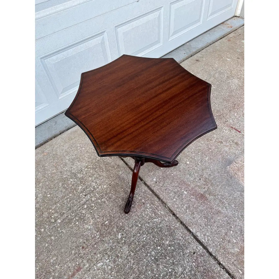 Scalloped Edge Inlaid Octagonal Mahogany Lamp Side Table