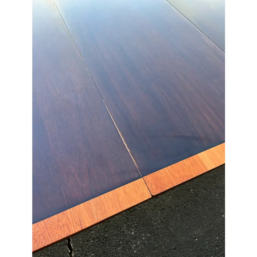 Stickley Federal Style Banded Mahogany Inlaid Extension Dining Table