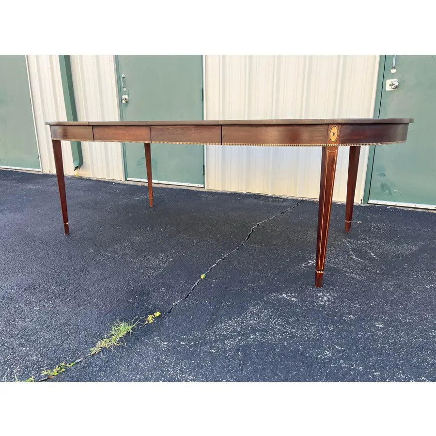 Stickley Federal Style Banded Mahogany Inlaid Extension Dining Table