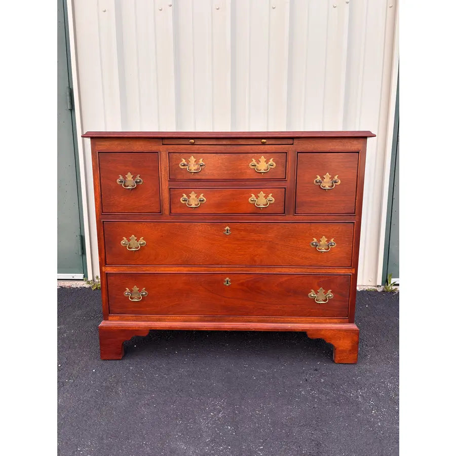 Stickley Georgian Style Mahogany 6-Drawer Chest of Dresser
