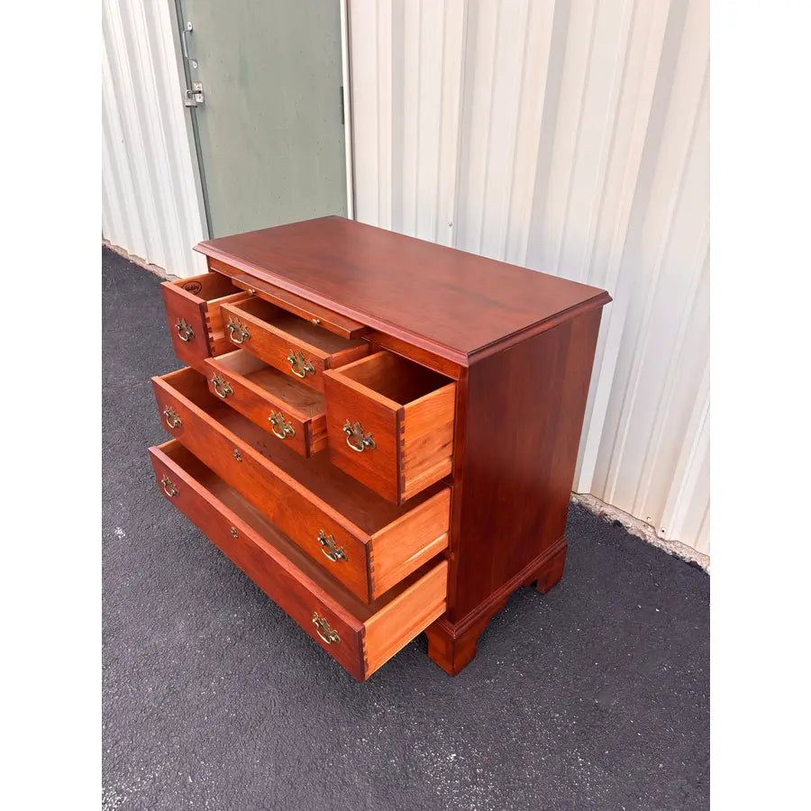 Stickley Georgian Style Mahogany 6-Drawer Chest of Dresser
