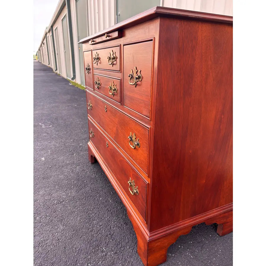 Stickley Georgian Style Mahogany 6-Drawer Chest of Dresser