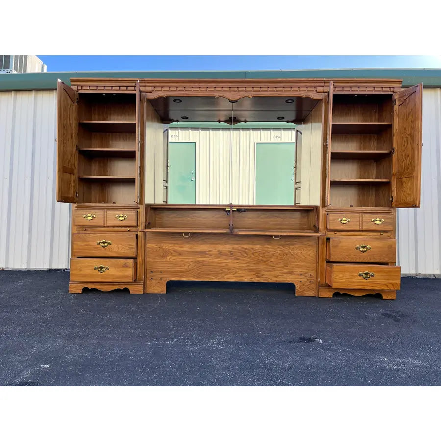 Thomasville Illuminated Oak Queen Bed Unit- Headboard, Bridge, Nightstand Armoires, and Mirror