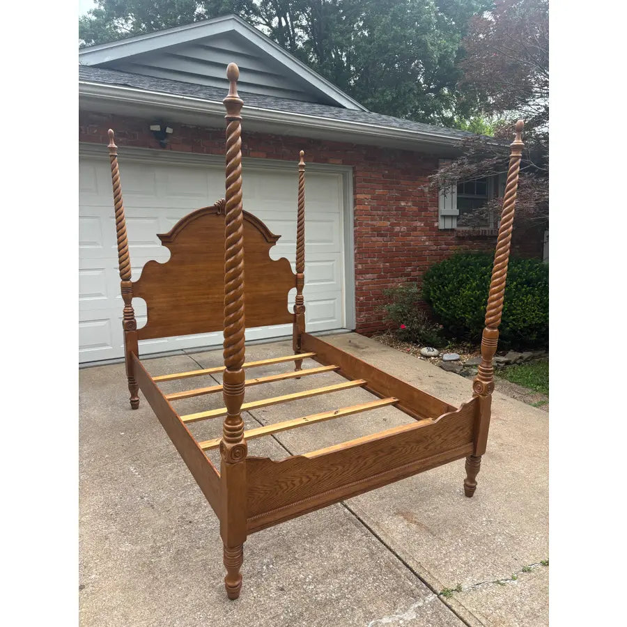 Traditional Oak Queen Size Rope Twist Four Poster Bed Frame