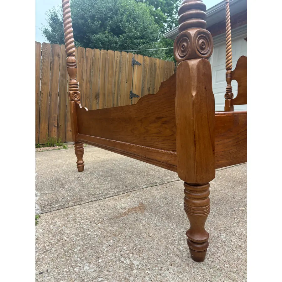 Traditional Oak Queen Size Rope Twist Four Poster Bed Frame