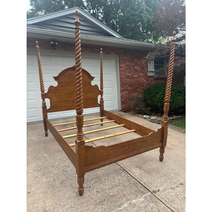 Traditional Oak Queen Size Rope Twist Four Poster Bed Frame