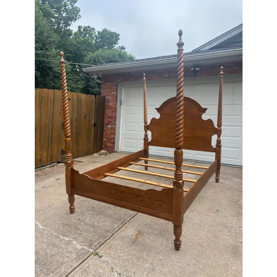 Traditional Oak Queen Size Rope Twist Four Poster Bed Frame