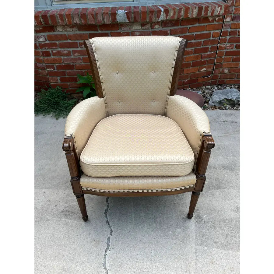 Traditional Walnut English Style Tufted Arm Chair in Cream Upholstery