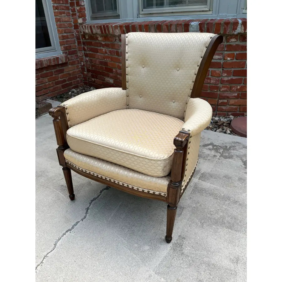 Traditional Walnut English Style Tufted Arm Chair in Cream Upholstery